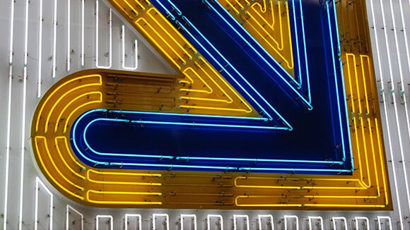 right-gold-arrow right-gold-arrow